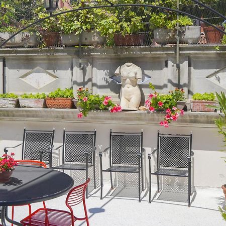 Family Apartment With Terrace Venecia Exterior foto