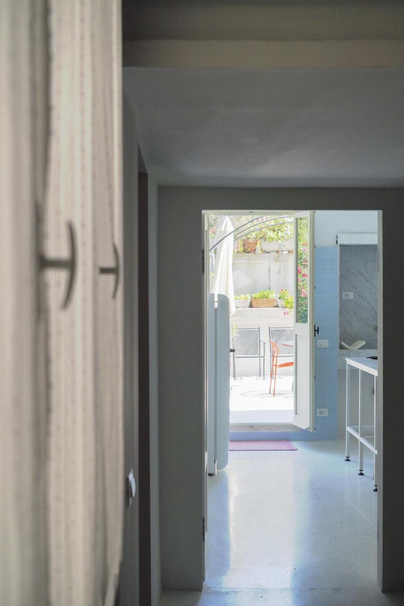 Family Apartment With Terrace Venecia Exterior foto